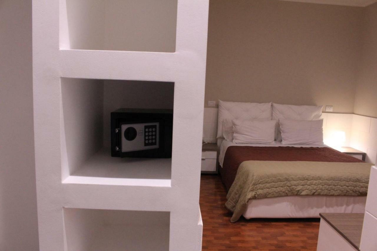 Gazebo Rooms Margherita Di Savoia Luaran gambar